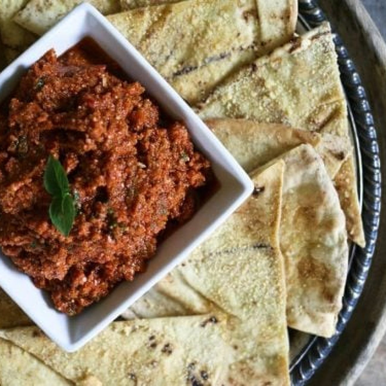 Pesto & Sun- Dried Tomato Spread