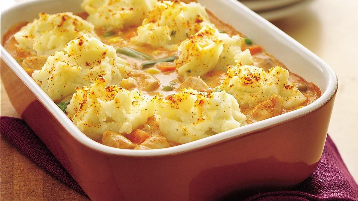 Potato-Topped Cheesy Chicken Casserole