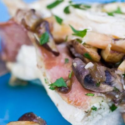 Sauteed Chicken Breasts With Grapes And Mint