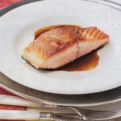 Seared Salmon With Balsamic Glaze