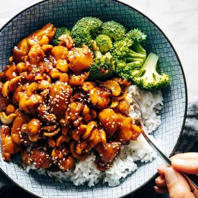 Spicy Chicken And Cashew Wrapped Delights