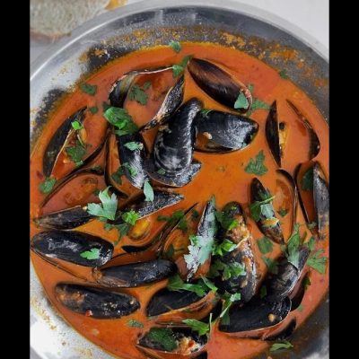 Spicy Tequila-Infused Mussels With Tomato And Jalapeno Recipe