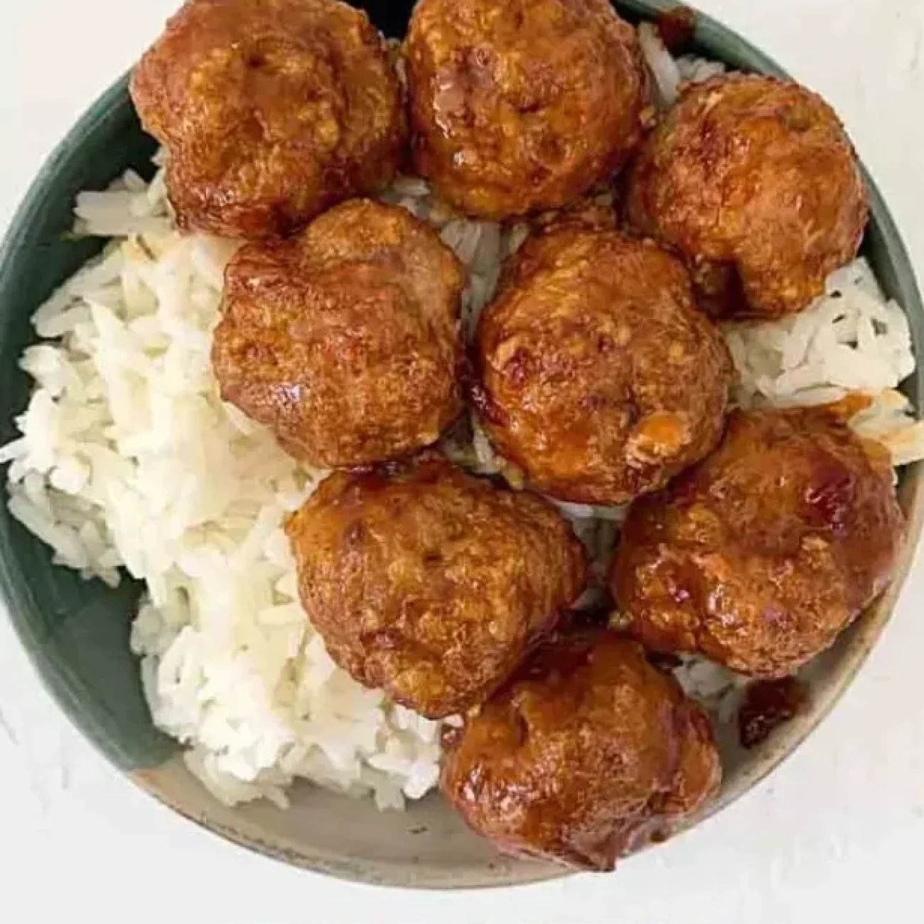 Spicy Thai Pork Meatballs with Garlic and Chili