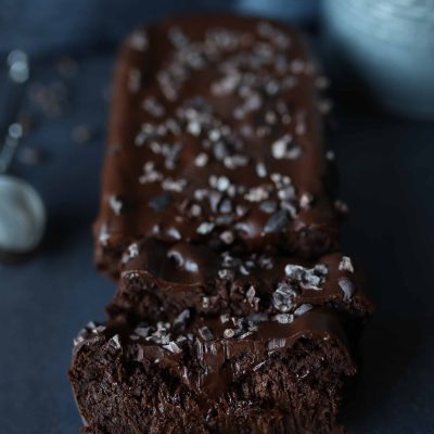 Swiss Wet Chocolate Cake Delight: Svens Schoggikuchen Recipe