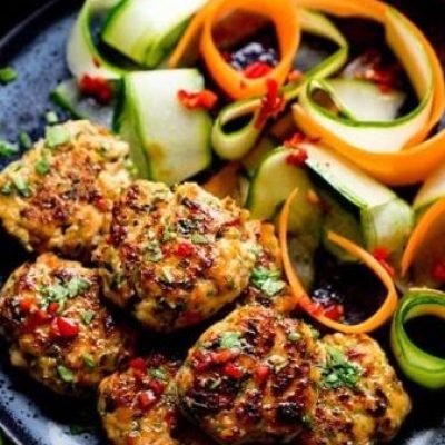 Thai-Inspired Spicy Fish Cakes with Crisp Green Beans